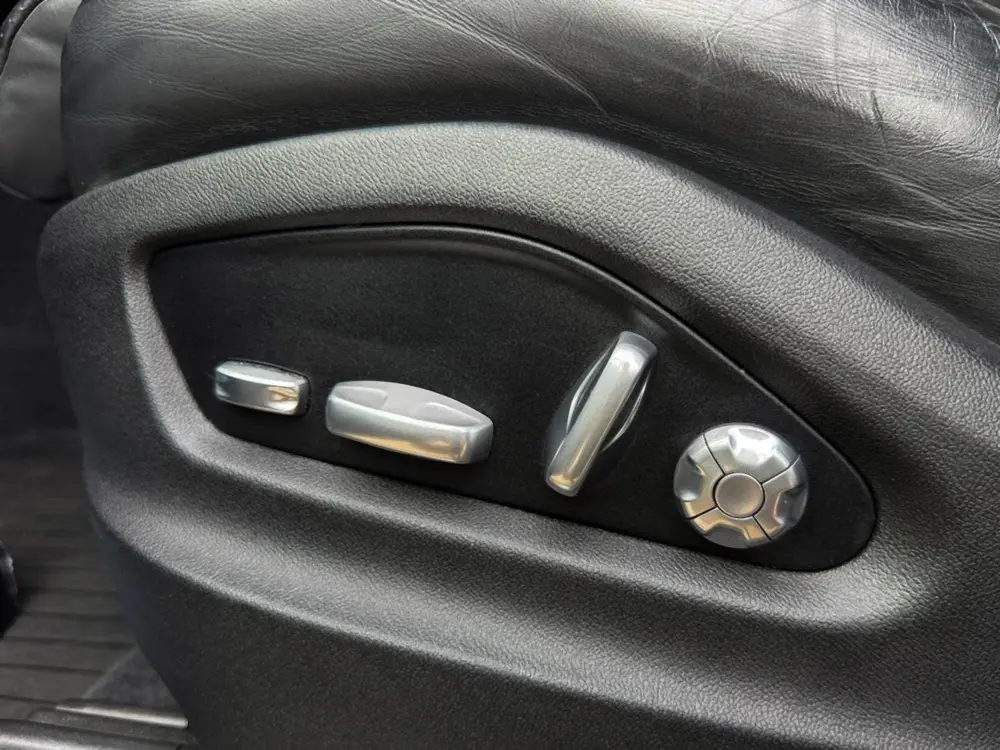 Porsche Cayenne 3.0 E-Hybrid Pano uit 2020, foto 20