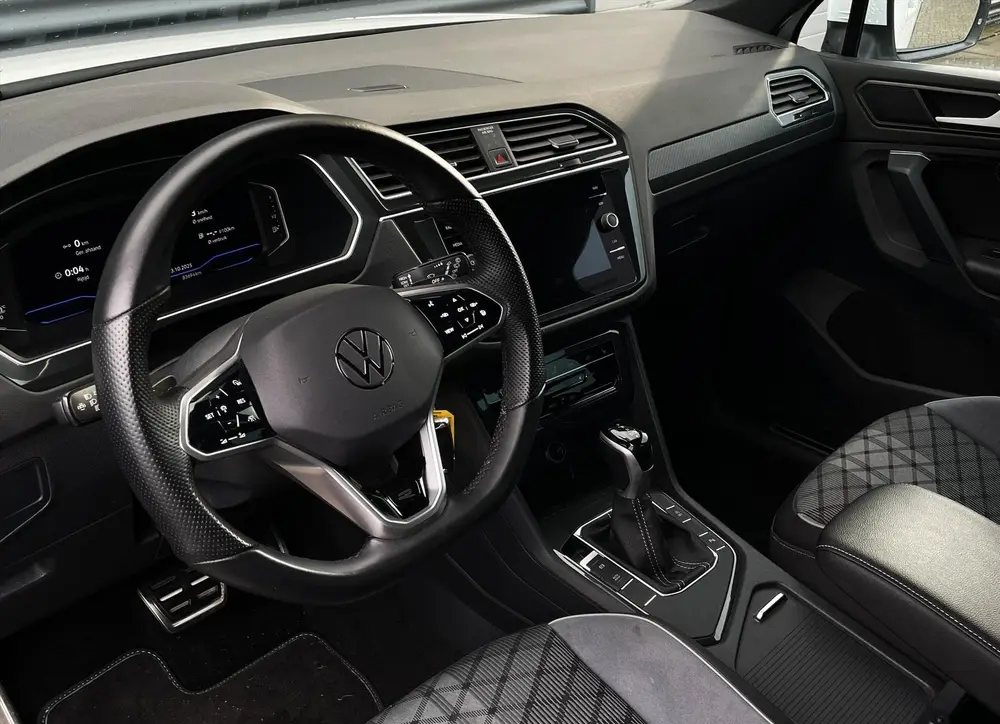 Volkswagen Tiguan 1.5 TSI 150pk 7-DSG 2X R-line uit 2022, foto 20