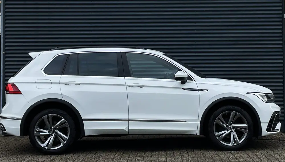 Volkswagen Tiguan 1.5 TSI 150pk 7-DSG 2X R-line uit 2022, foto 9