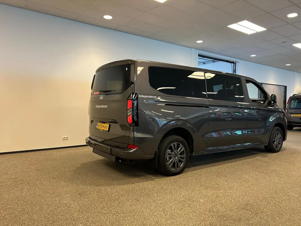 Ford Tourneo Custom L2H1 Groepsvervoer Rolstoelbus 2x rolsto uit 2026, foto 7