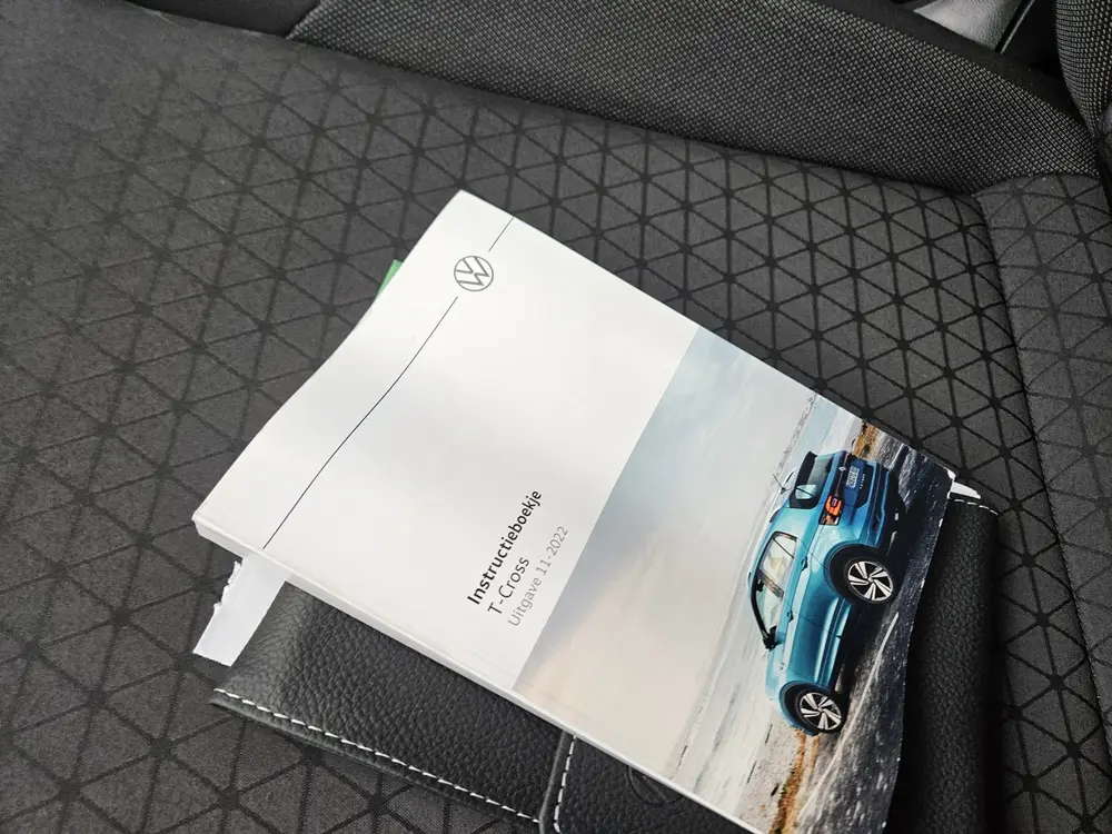 Volkswagen T-Cross 1.0 TSI Life (bj 2023, automaat) uit 2023, foto 20