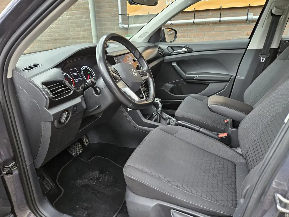 Volkswagen T-Cross 1.0 TSI Life (bj 2023, automaat) uit 2023, foto 5