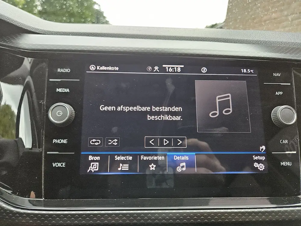 Volkswagen T-Cross 1.0 TSI Life (bj 2023, automaat) uit 2023, foto 9