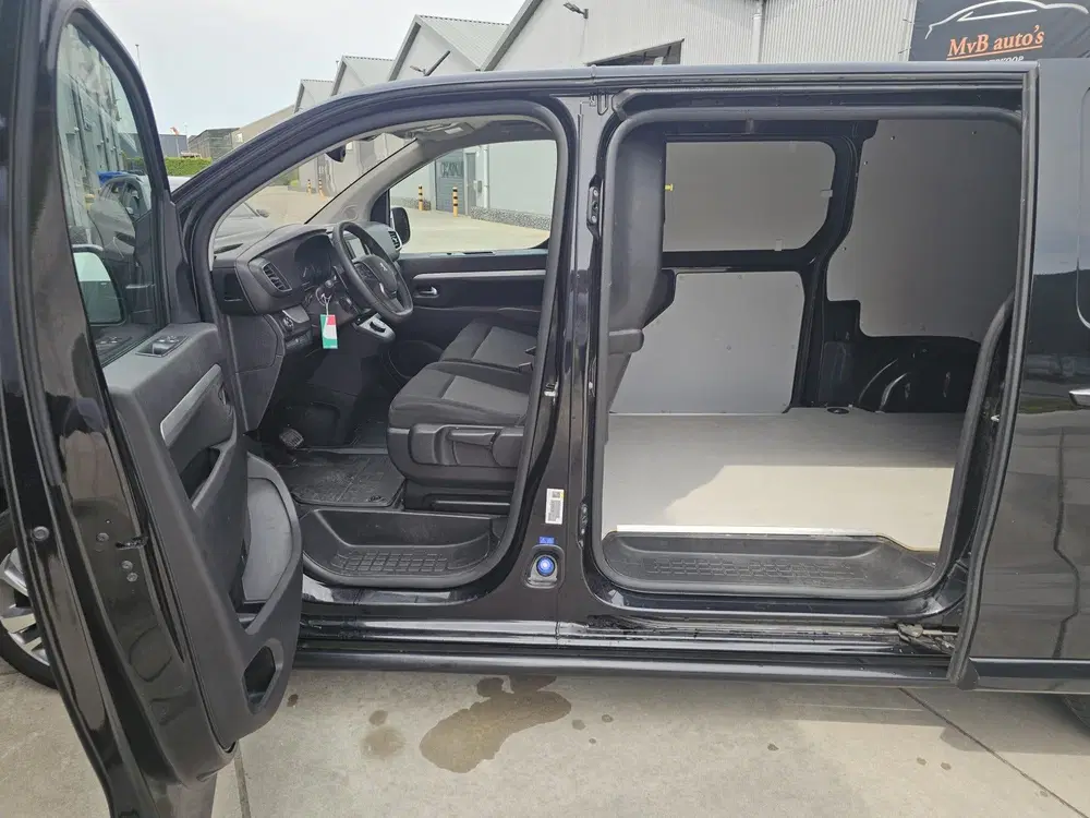 Peugeot Expert 2.0 BlueHDI 180 Long Asphalt Automaat uit 2022, foto 7