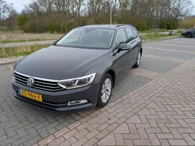 Volkswagen Passat Variant Passat 2.0 TDI 150pk 2019 Grijs dealeronderhouden uit 2019