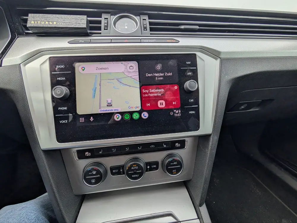 Volkswagen Passat Variant Passat 2.0 TDI 150pk 2019 Grijs dealeronderhouden uit 2019, foto 11