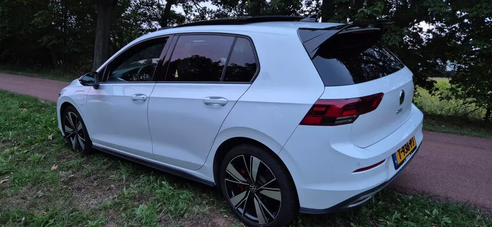 Volkswagen Golf 1.4 Ehybrid 245pk DSG 2020 Wit uit 2020, foto 2