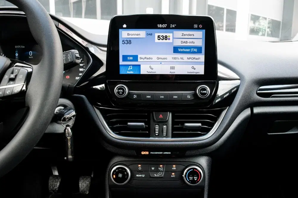 Ford Fiesta 1.0 EcoBoost uit 2023, foto 10