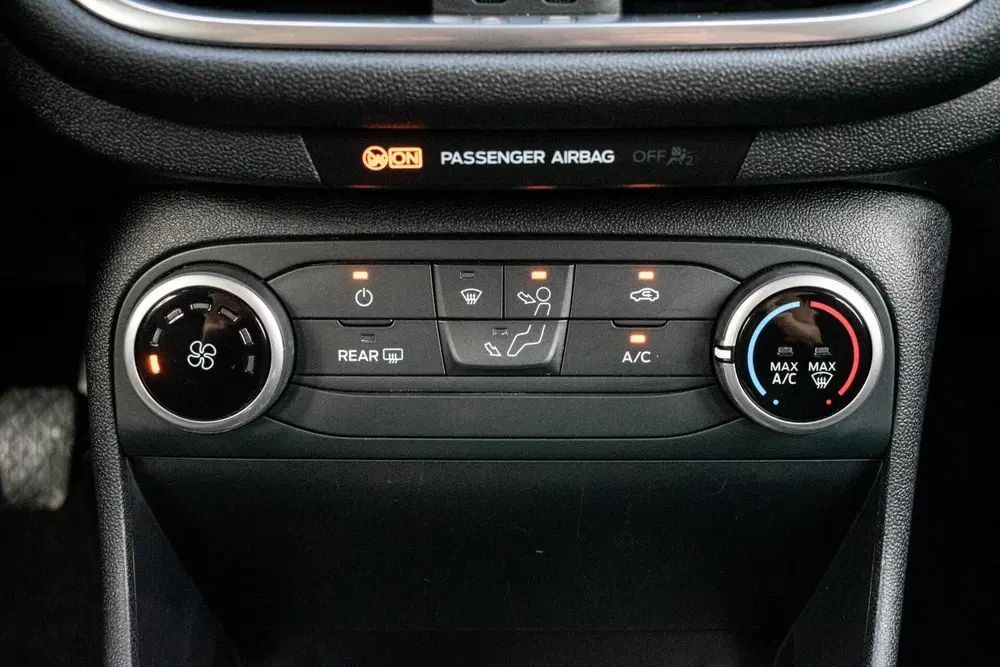 Ford Fiesta 1.0 EcoBoost uit 2023, foto 15