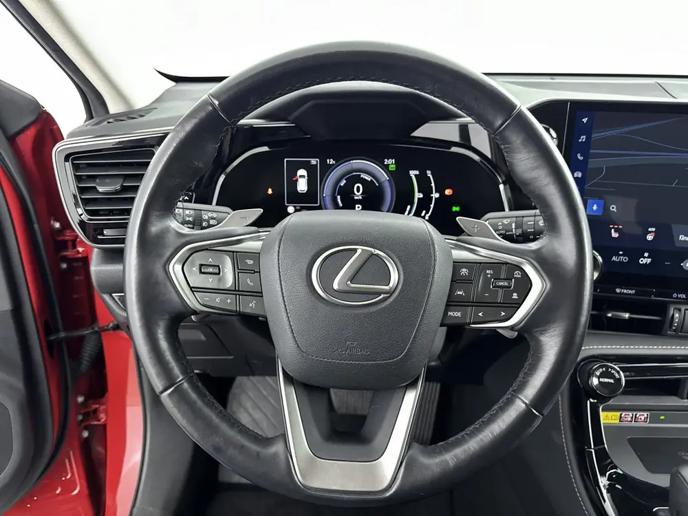 Lexus NX 450h+ AWD Launch Edition uit 2023, foto 17