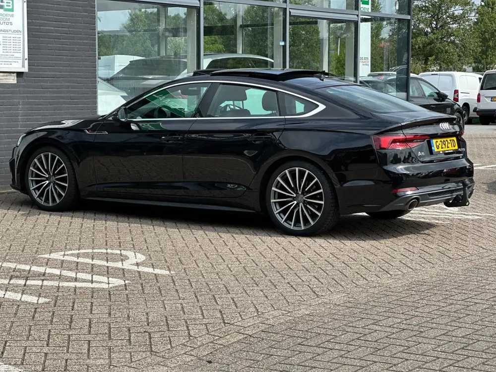 Audi A5 40 TFSI Sport S-line Edition uit 2019, foto 3