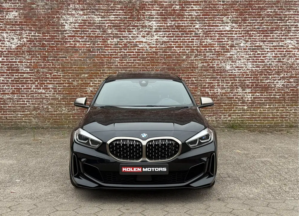 BMW 1-serie M135i xDrive High Executive Edition -PANO uit 2020, foto 2