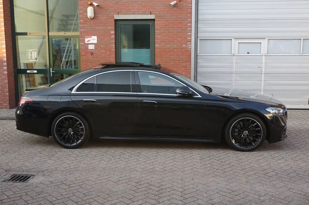 Mercedes-Benz S-Klasse 580 e AMG Line Pano uit 2022, foto 2