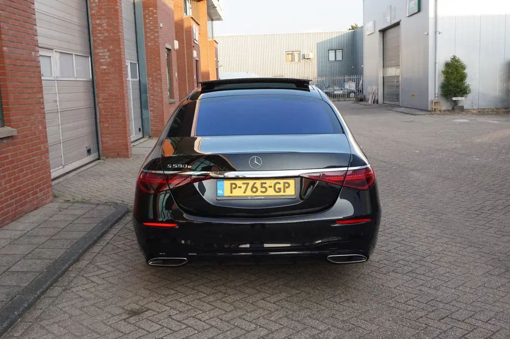 Mercedes-Benz S-Klasse 580 e AMG Line Pano uit 2022, foto 4