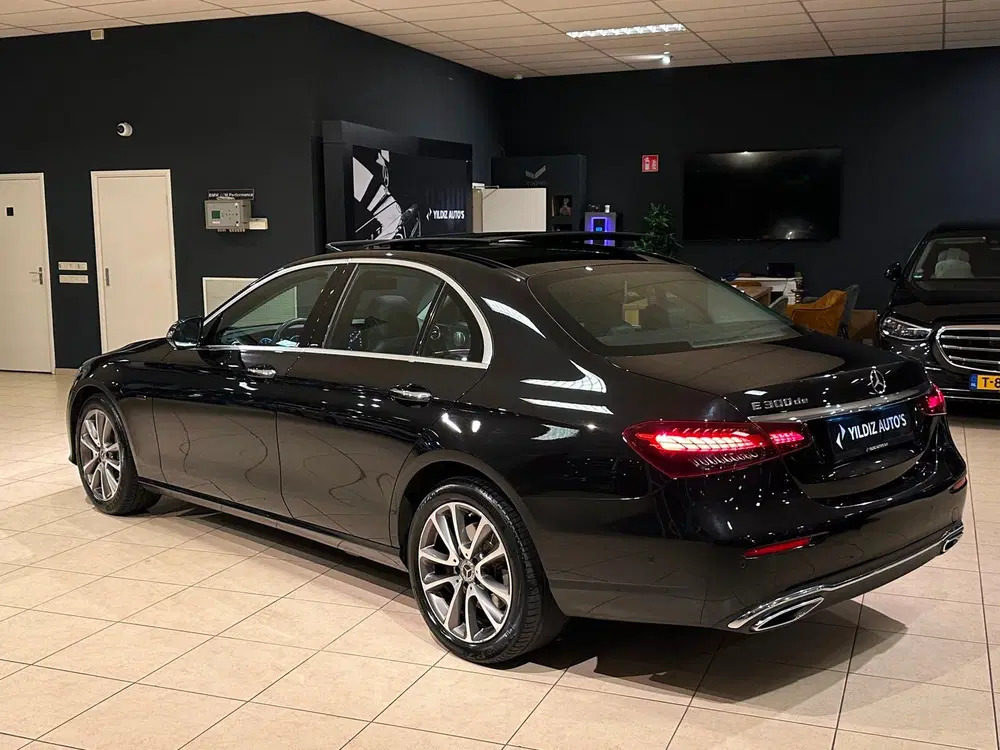 Mercedes-Benz E-Klasse E300 de Luxury uit 2021, foto 13
