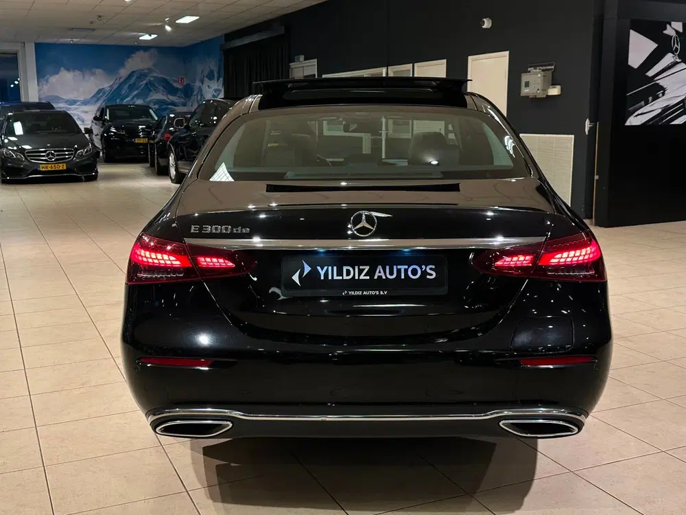 Mercedes-Benz E-Klasse E300 de Luxury uit 2021, foto 5
