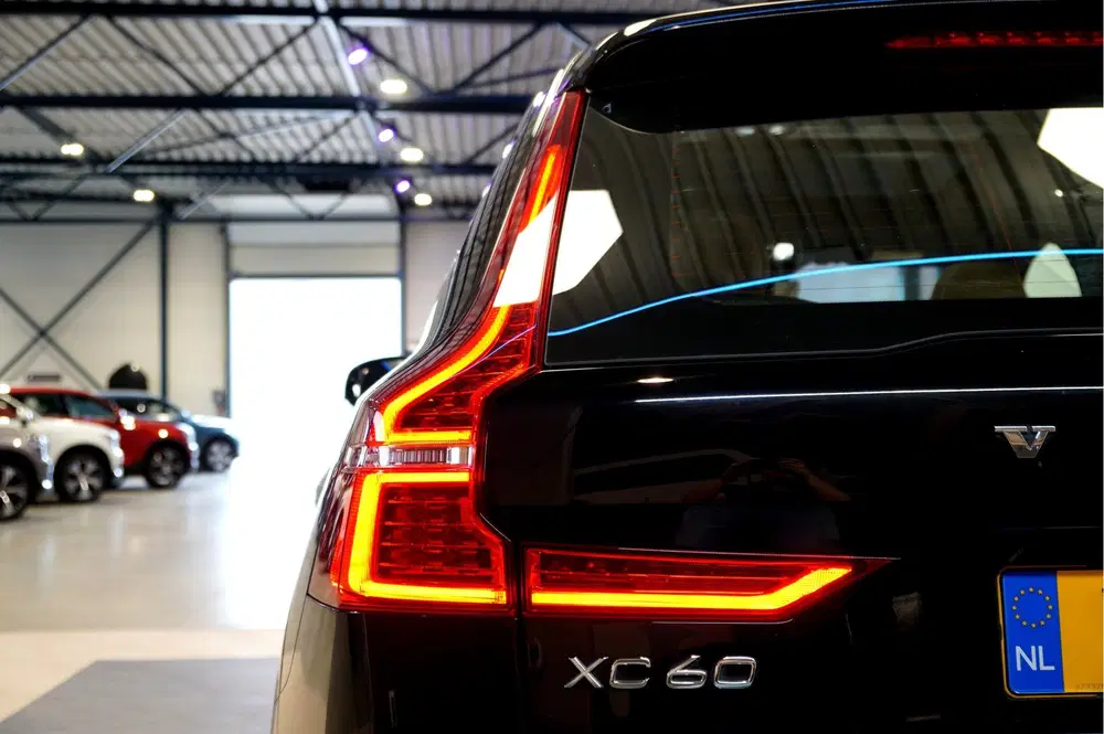 Volvo XC60 B4 155kW uit 2023, foto 13