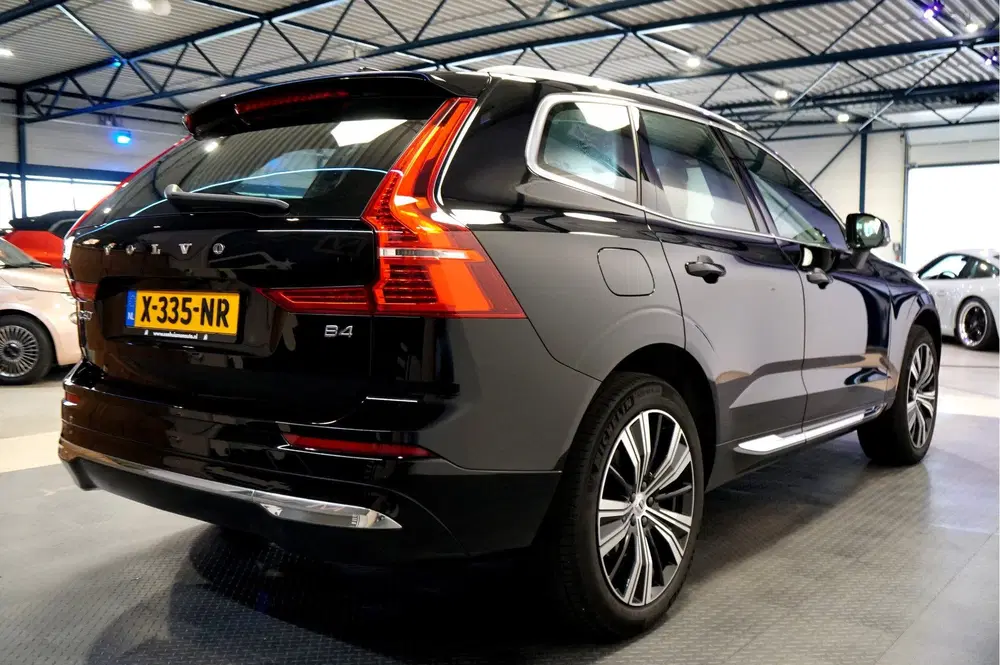 Volvo XC60 B4 155kW uit 2023, foto 5