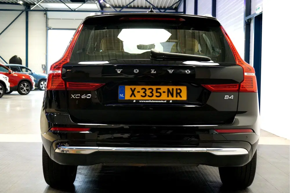 Volvo XC60 B4 155kW uit 2023, foto 7
