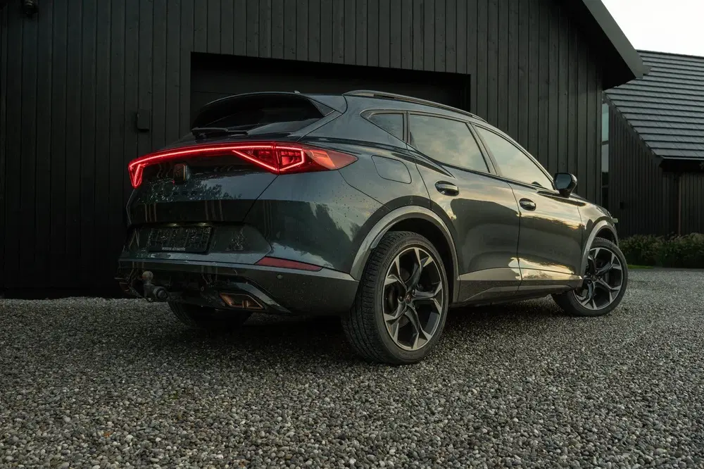 Cupra Formentor 245pk hybride 2023 Pano Matrix Trekhaak uit 2023, foto 2