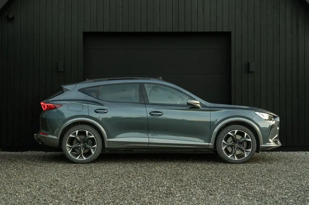 Cupra Formentor 245pk hybride 2023 Pano Matrix Trekhaak uit 2023, foto 3