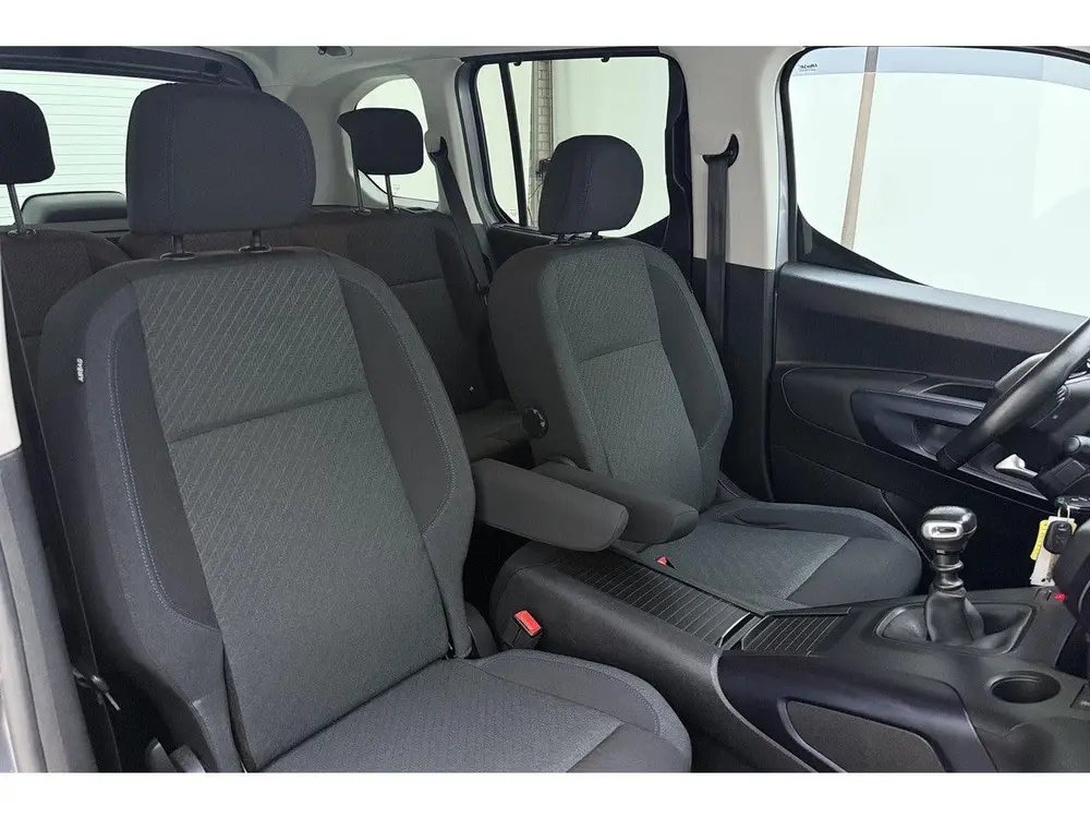 Peugeot Rifter 1.2 Puretech GT-Line | Trekhaak | Navigatie | uit 2019, foto 15