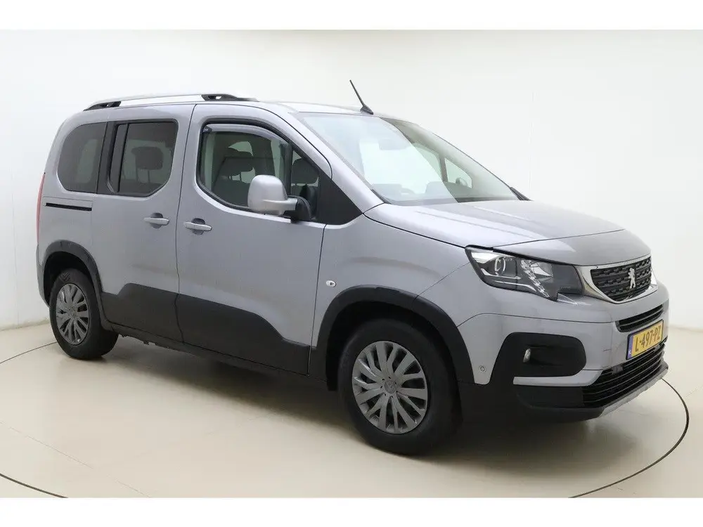 Peugeot Rifter 1.2 Puretech GT-Line | Trekhaak | Navigatie | uit 2019, foto 8