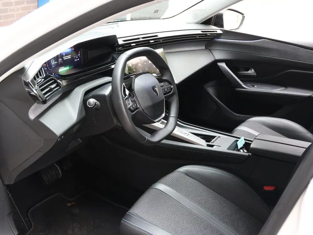 Peugeot 308 Allure Pack Business 180pk HYbrid uit 2022, foto 12