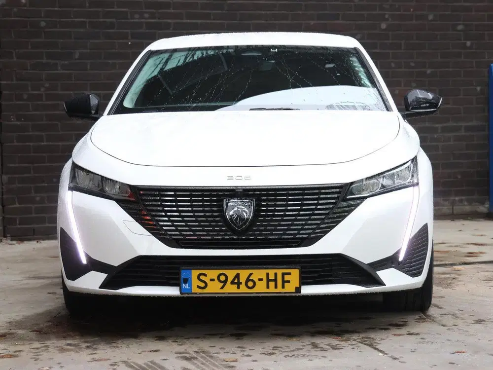 Peugeot 308 Allure Pack Business 180pk HYbrid uit 2022, foto 5
