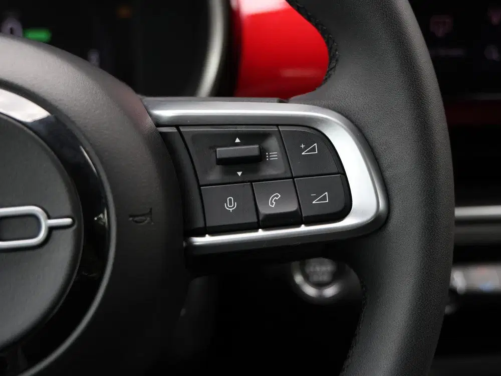 Fiat 600e RED 54 kWh uit 2024, foto 20