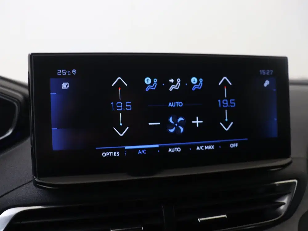 Peugeot 3008 1.2 PureTech 130PK GT Black Pack uit 2022, foto 20