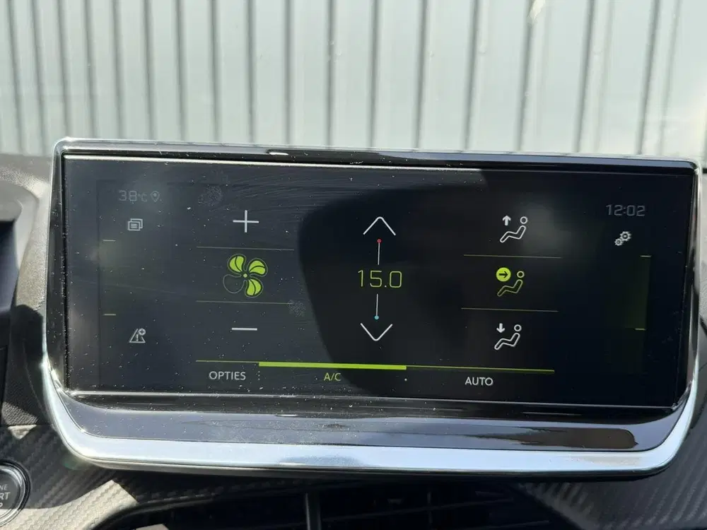 Peugeot 208 1.2 Allure Pack Camera uit 2021, foto 19