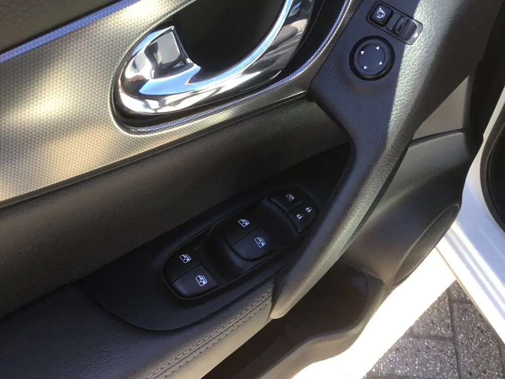 Nissan Qashqai 1.3 DIG-T 163 DCT N-Connecta+Design Pack uit 2019, foto 14