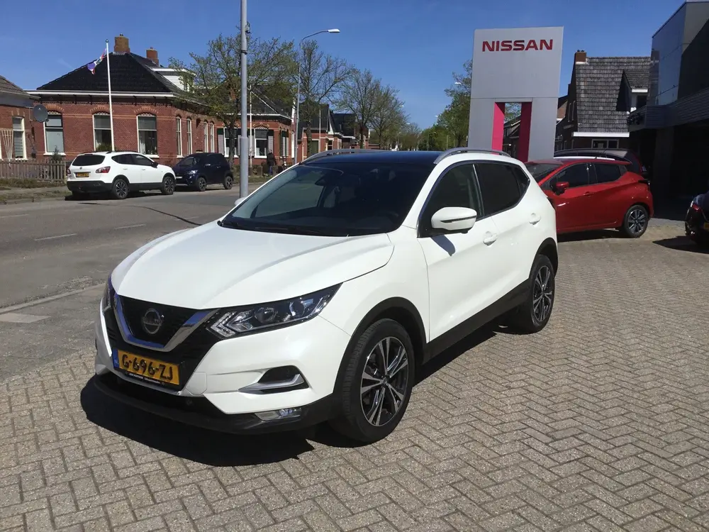 Nissan Qashqai 1.3 DIG-T 163 DCT N-Connecta+Design Pack uit 2019, foto 2