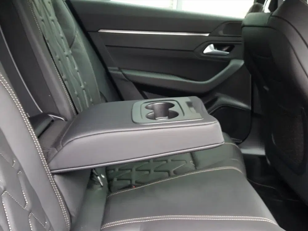 Peugeot 508 Sw ALLURE PACK 1.6Plug-in HYbrid225pk AUTO uit 2025, foto 15