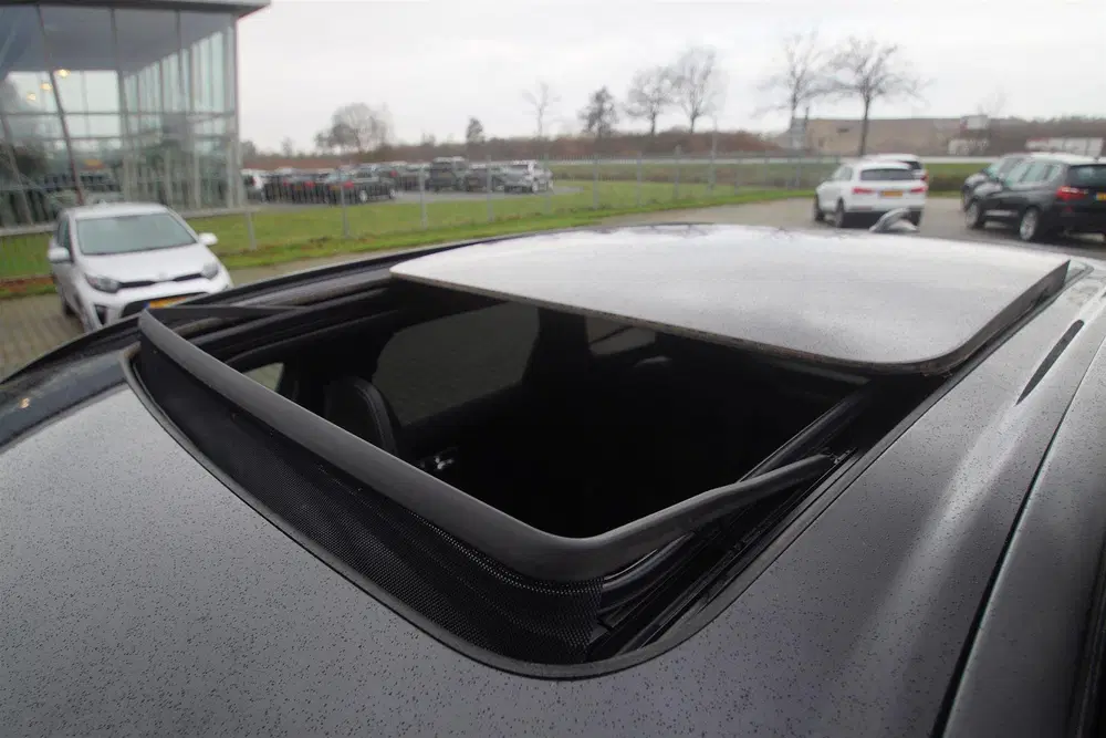 Volvo XC60 T6-AWD Black-Ultra uit 2025, foto 17