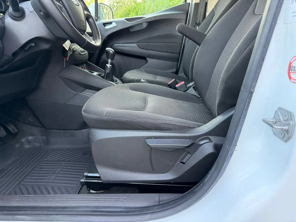 Ford Transit Courier 1.0 Limited EcoBoost S&S uit 2022, foto 11