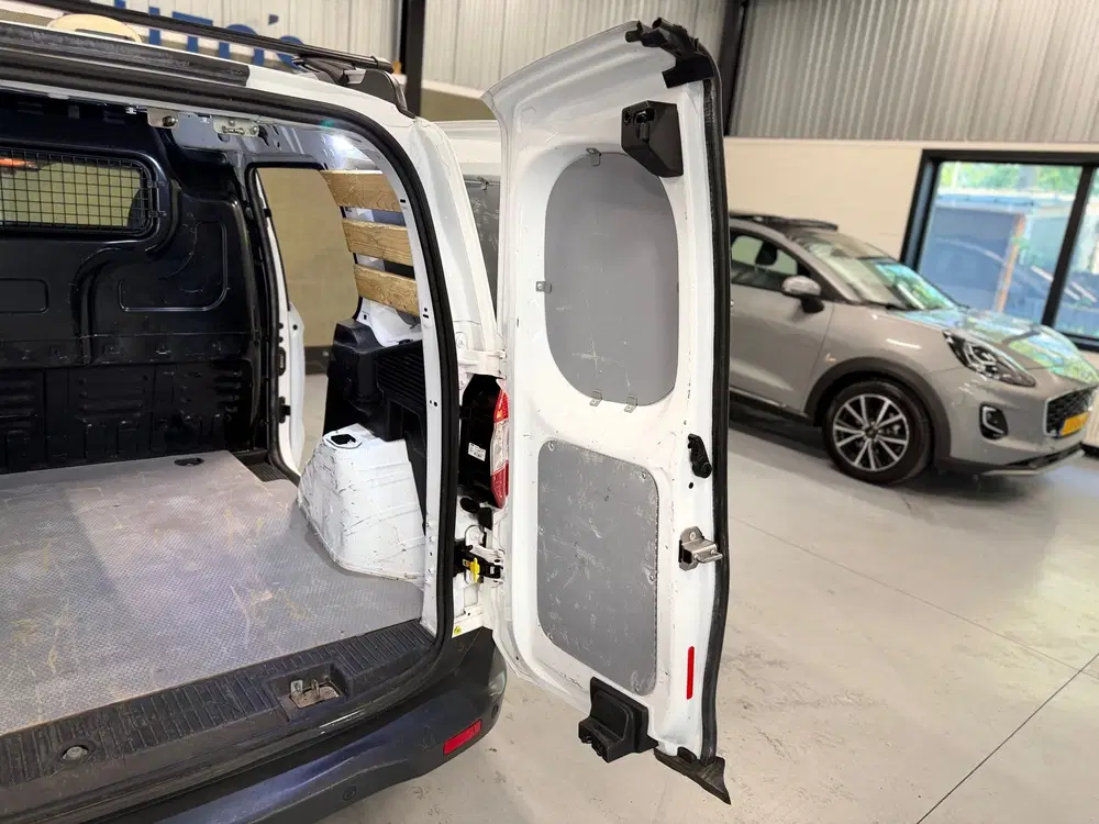 Ford Transit Courier 1.0 Limited EcoBoost S&S uit 2022, foto 20