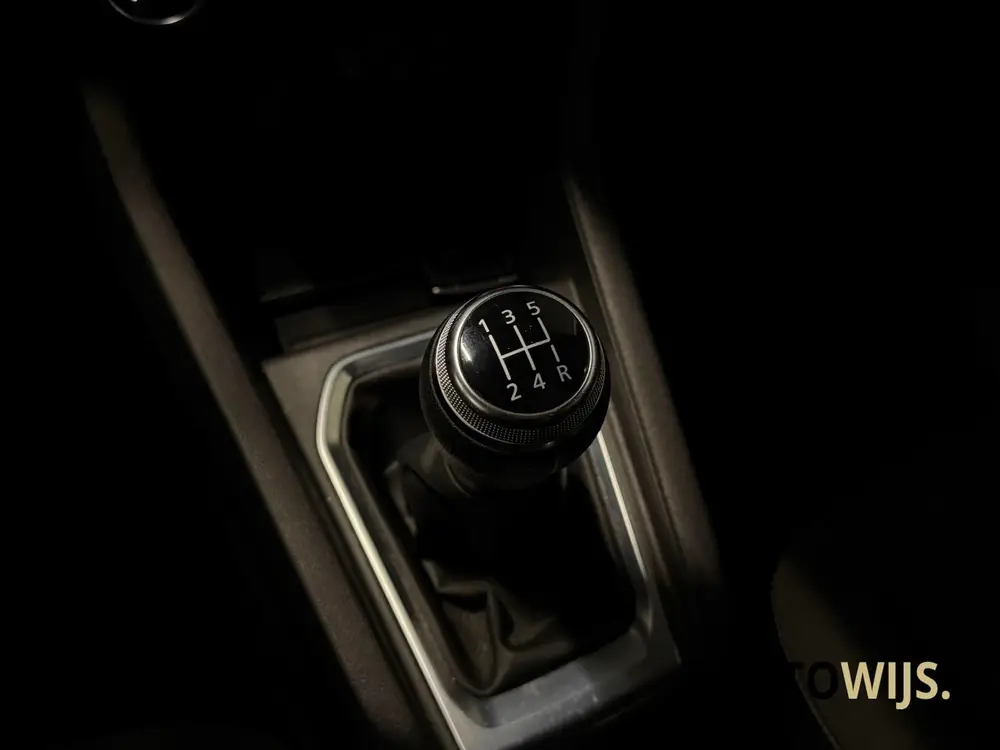 Renault Clio 1.0 TCe Zen uit 2019, foto 19