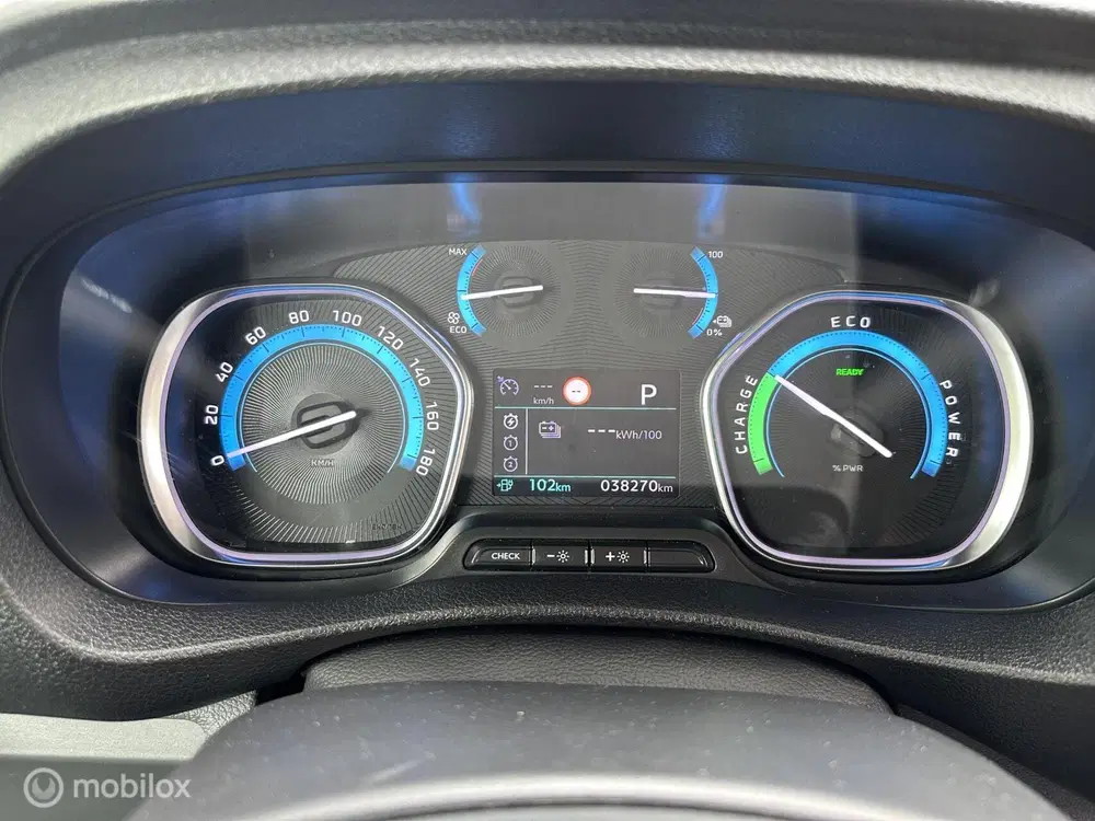 Peugeot Expert EV L2 75 kWh Premium uit 2023, foto 11