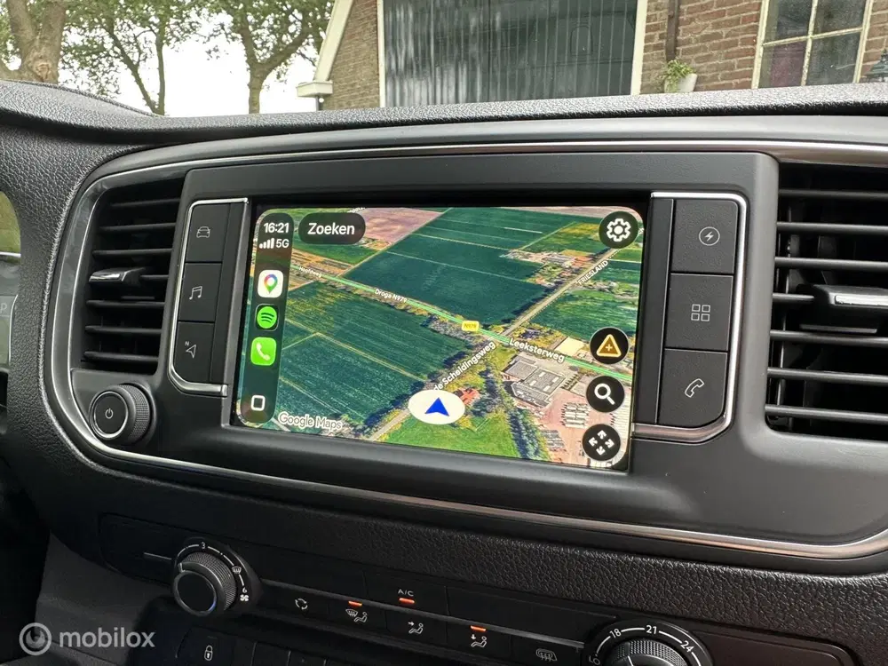 Peugeot Expert EV L2 75 kWh Premium uit 2023, foto 13