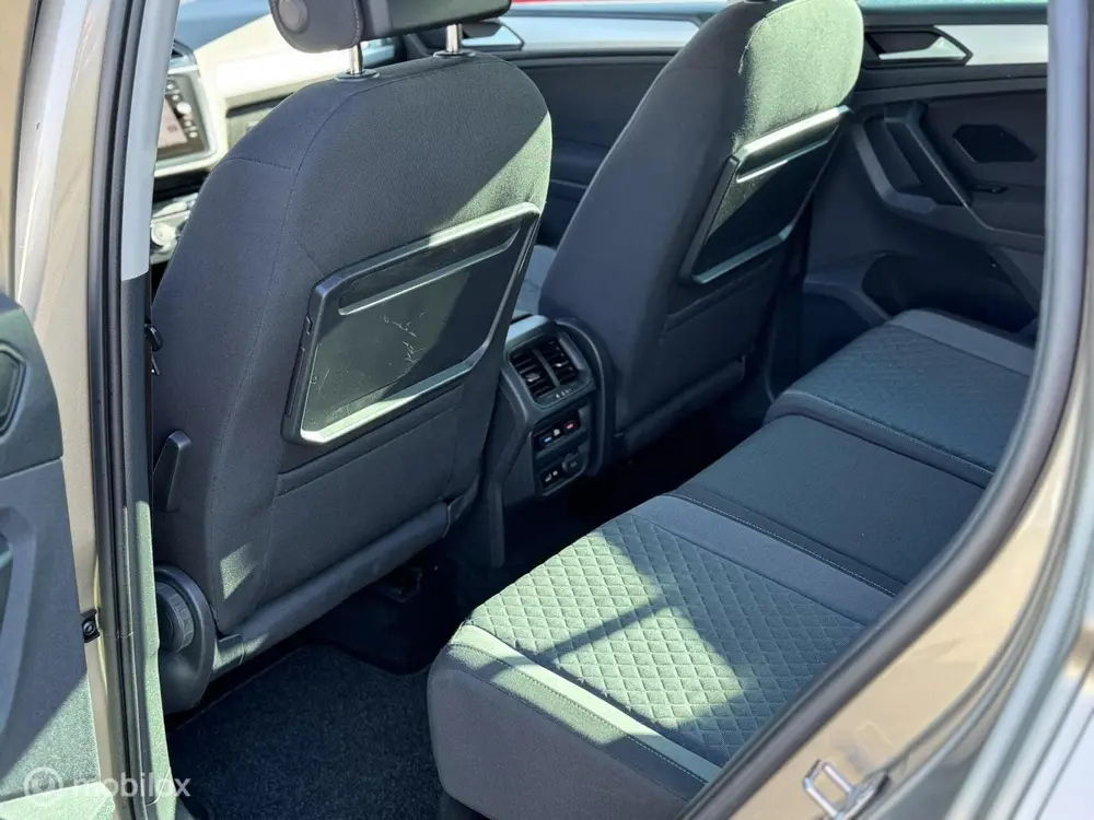 Volkswagen Tiguan 1.5 TSI ACT Comfortline uit 2019, foto 17