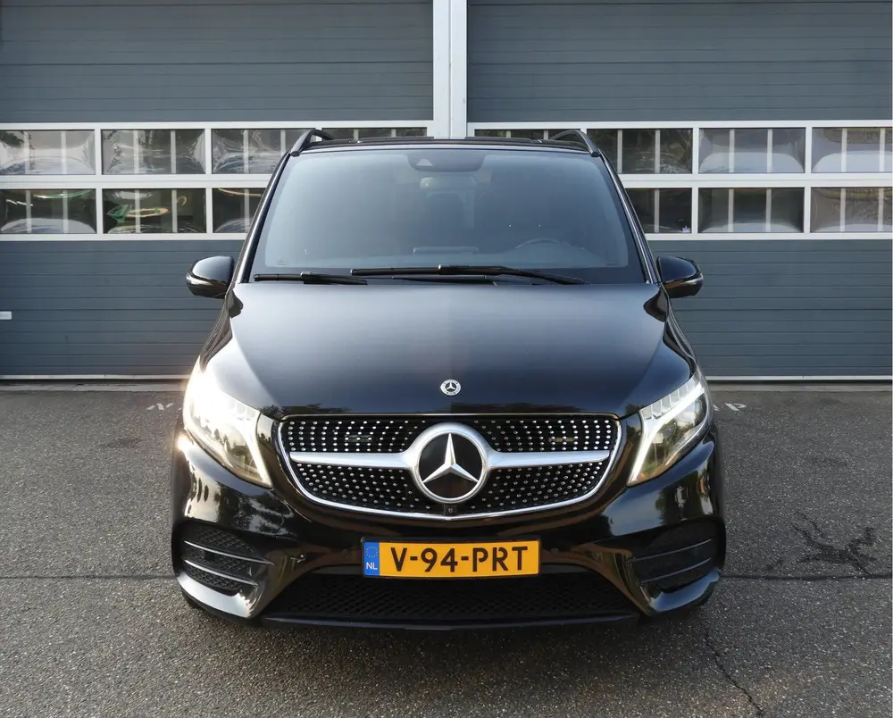 Mercedes-Benz V-Klasse 300d Lang DC Avantgarde AUT uit 2022, foto 2