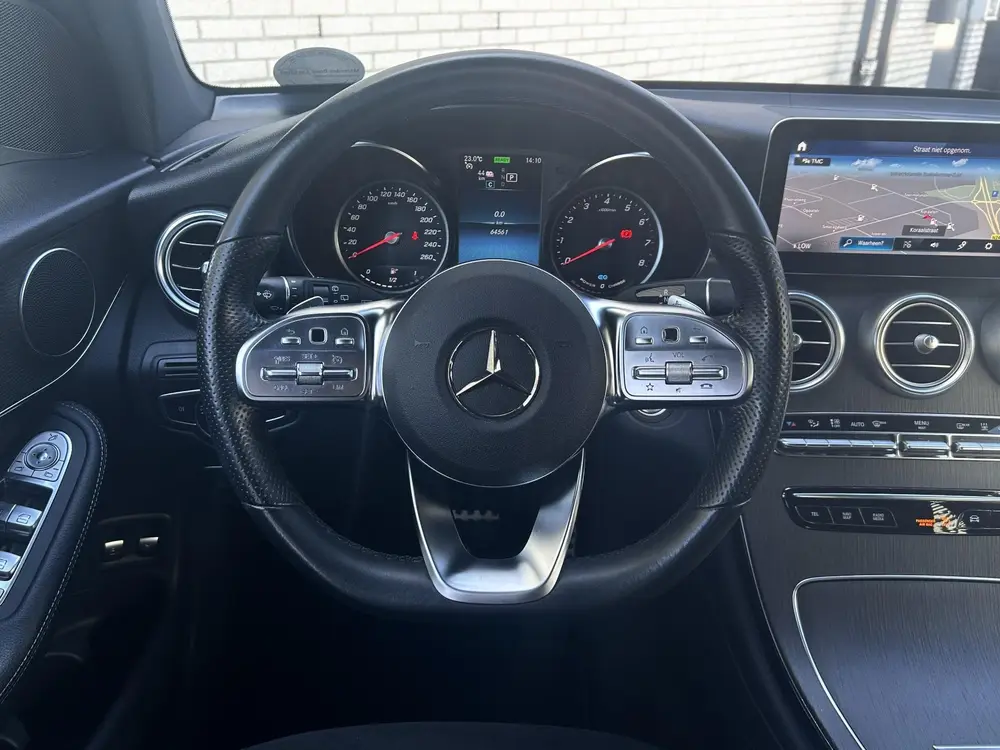 Mercedes-Benz GLC 300e 4MATIC uit 2022, foto 7