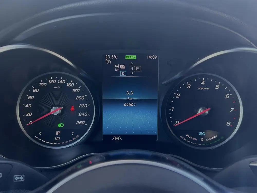 Mercedes-Benz GLC 300e 4MATIC uit 2022, foto 8