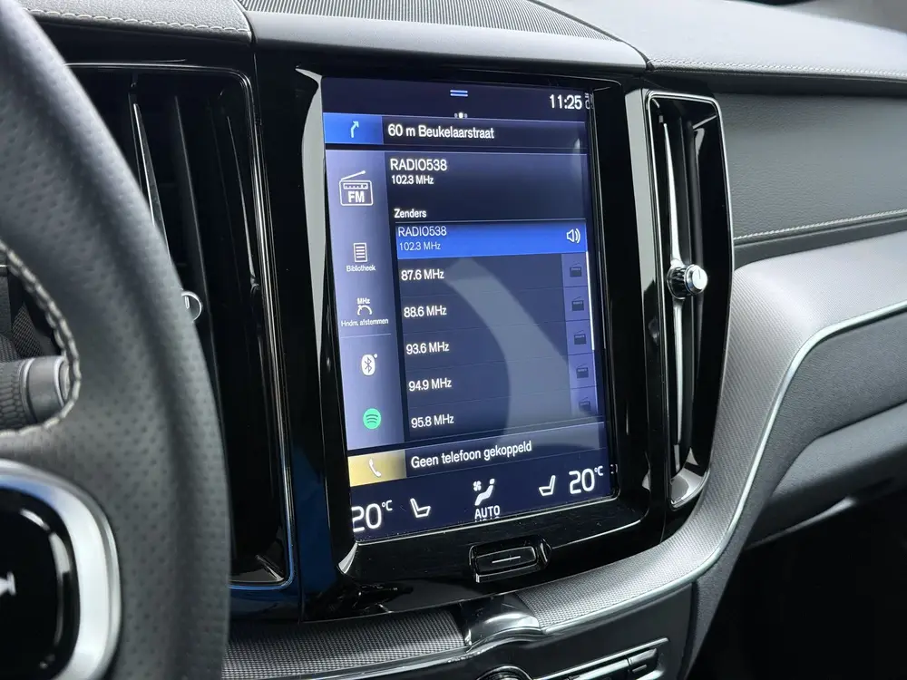 Volvo XC60 T5 251PK Autom Inscription R-design Trekhaak Navi uit 2019, foto 15