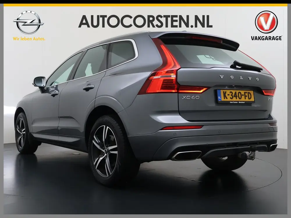 Volvo XC60 T5 251PK Autom Inscription R-design Trekhaak Navi uit 2019, foto 2