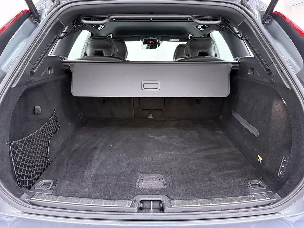 Volvo XC60 T5 251PK Autom Inscription R-design Trekhaak Navi uit 2019, foto 20