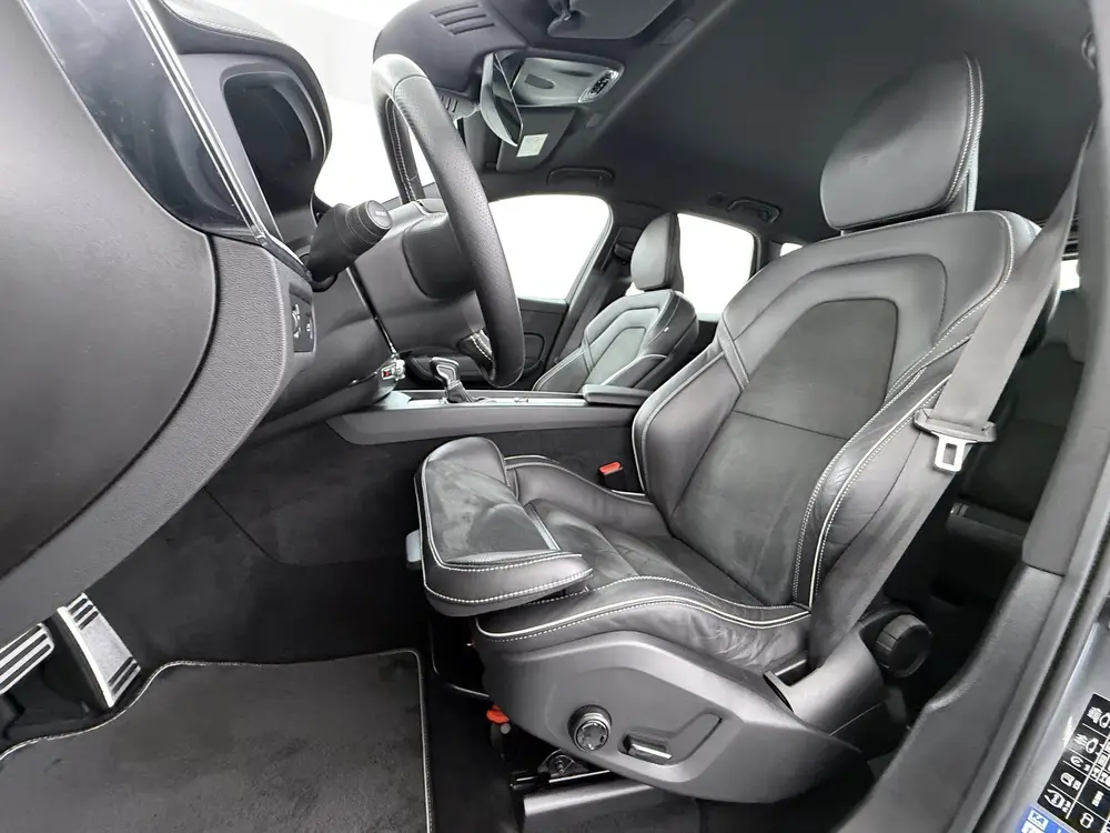 Volvo XC60 T5 251PK Autom Inscription R-design Trekhaak Navi uit 2019, foto 9