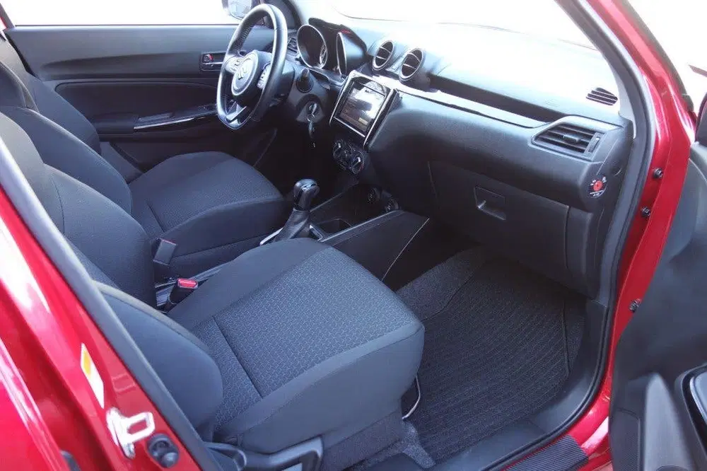 Suzuki Swift 1.2 SELECT SMARTHYB. All Season uit 2023, foto 14